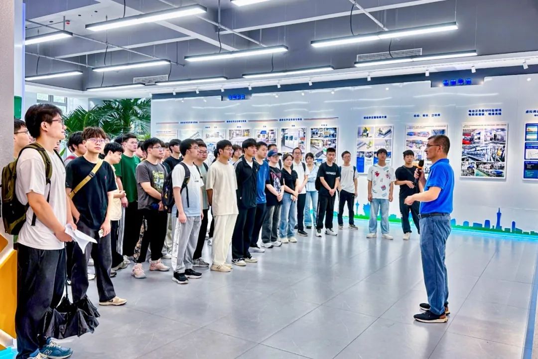 安徽大学机械系学子走进合肥33474蒙特卡罗,共探智造未来 安徽大学机械系学子走进合肥33474蒙特卡罗,共探智造未来
